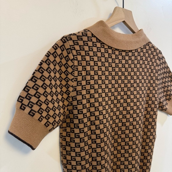 GUCCI Square G Knit Polo Shirt in Camel sz medium - Picture 12 of 12